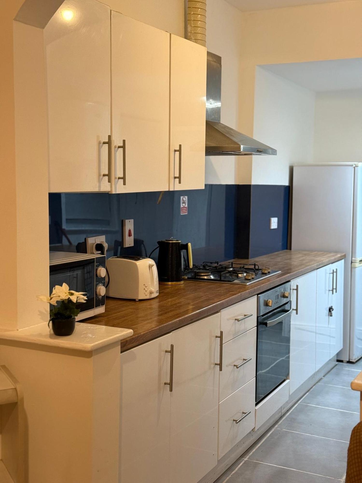 3 Bedroom Terraced Home Nottingham Extérieur photo